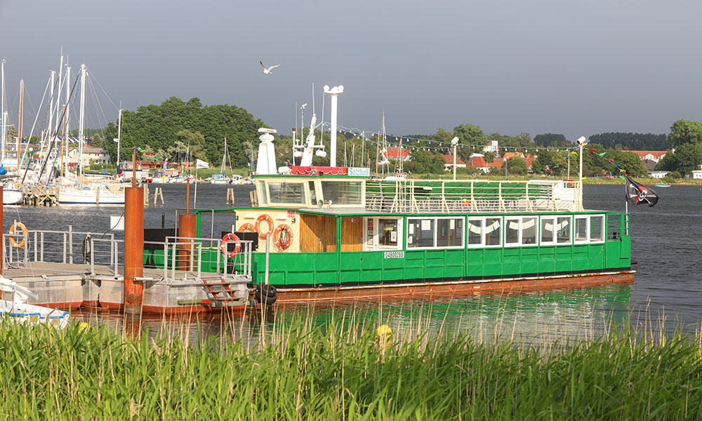 Fahrgastschifffahrt - Foto: TMV/Gohlke
